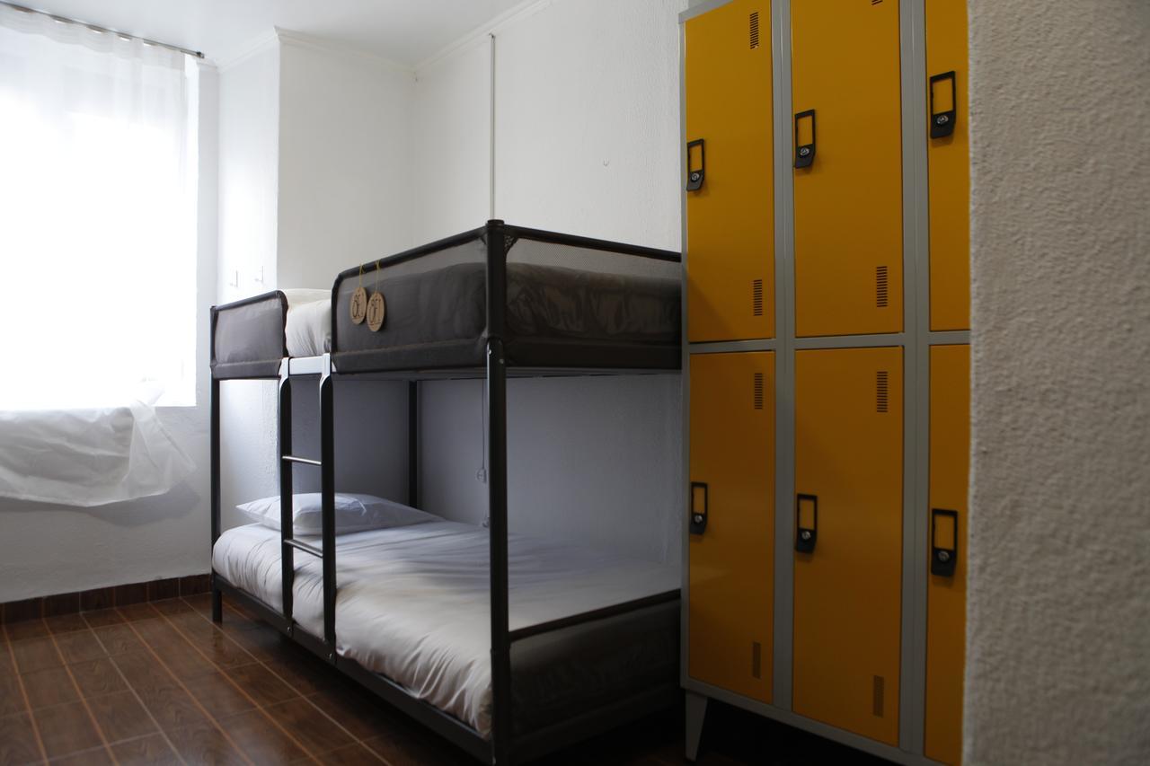 Hostel Avenida Lisbon Exterior photo